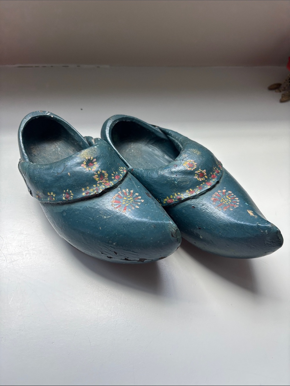FOLK ART-  Dutch wooden pair of hand carved &  hand -painted clogs Antique/1940s